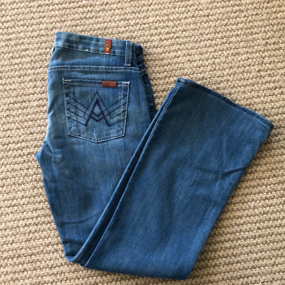 A pocket 7 for all mankind jeans size 29.